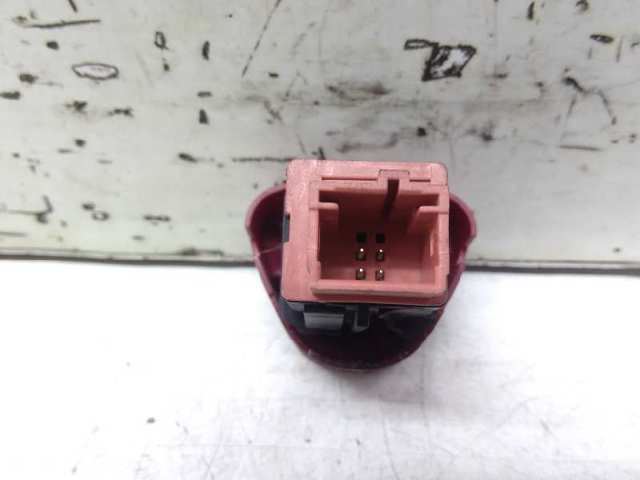 Botão de ativação do sinal de emergência Citroen Jumpy 2