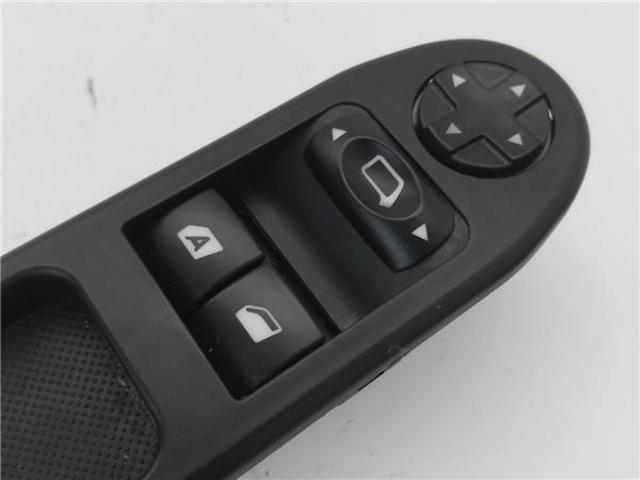 6554QK PEUGEOT Кнопка стеклоподъемника передняя купить в Житомир