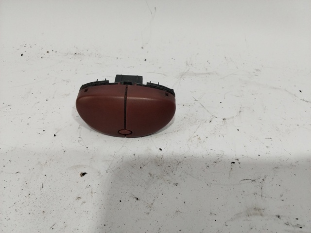 Botão de ativação do sinal de emergência Peugeot 206 2E, K