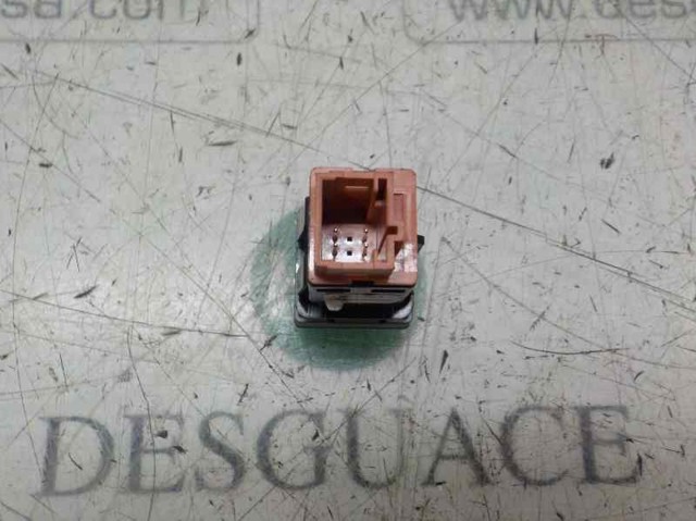 PEUGEOT 6554YA Кнопка открытия лючка бензобака в наличии Сумы