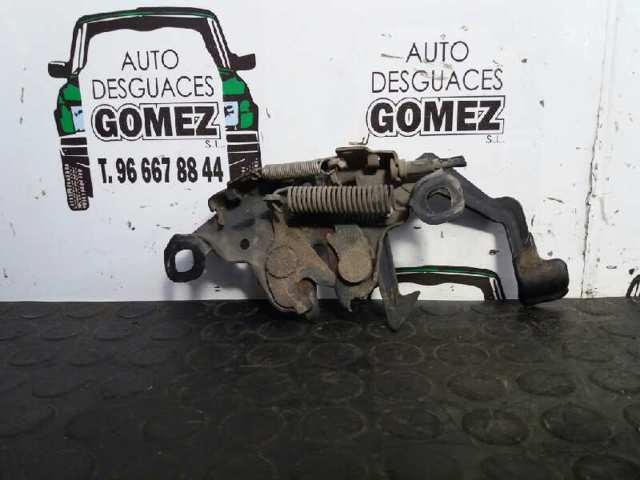 Fecho da capota Nissan Terrano 2 R20