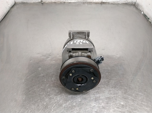 Compressor de aparelho de ar condicionado 6560630 RENAULT
