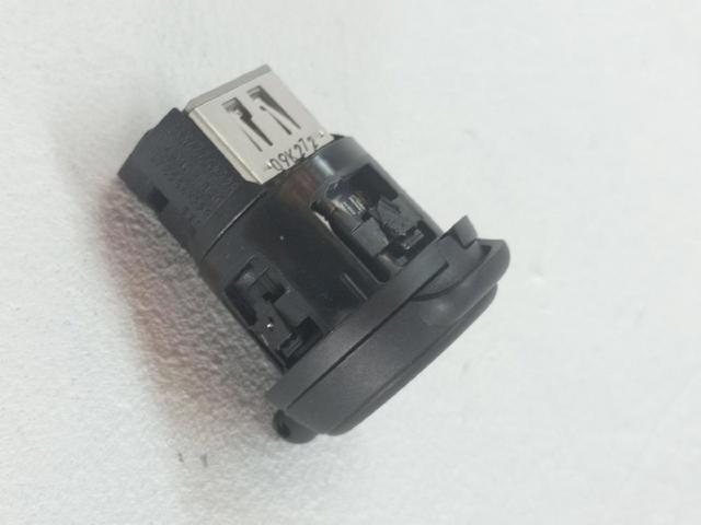 PEUGEOT 6574JV USB-разветвитель в наличии Тернополь
