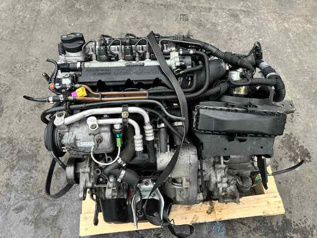 Vedante de tampa de válvulas de motor Smart FORTWO 450