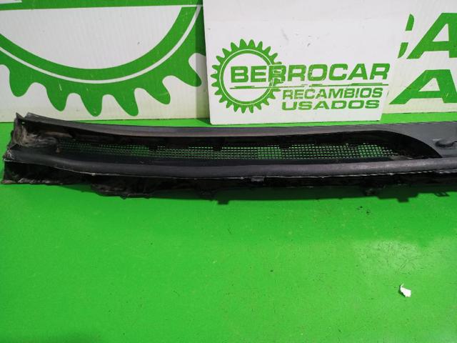 668626UN1A NISSAN Решетка дворников купить в Тернополь