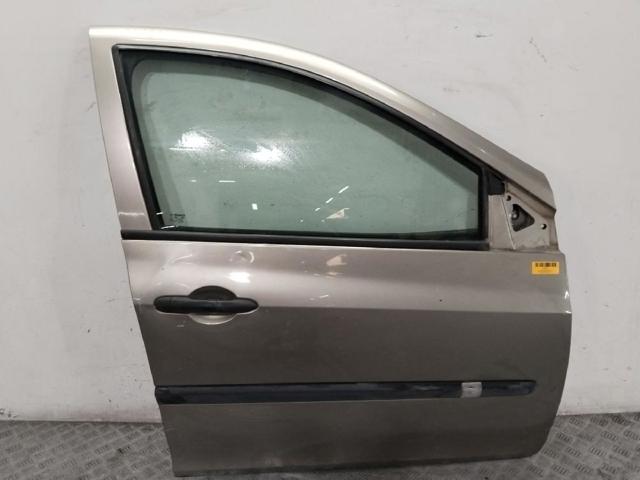 670010H010 TOYOTA Дверь передняя правая купить в Львов