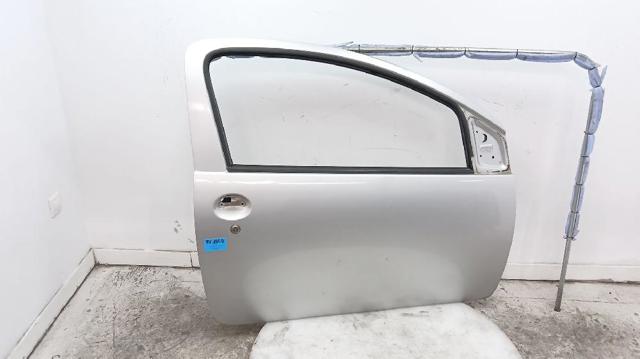 670010H020 TOYOTA Дверь передняя правая купить в Ровно
