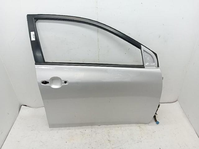 Porta dianteira direita 6700112A30 Toyota