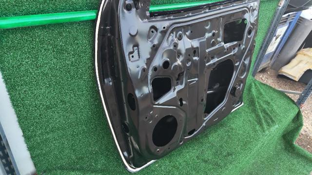 TOYOTA 67001KK010 Дверь передняя правая в наличии Запорожье