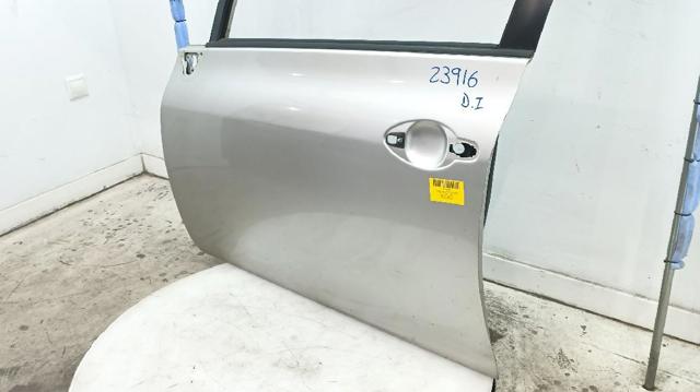 Porta dianteira esquerda Toyota Auris E15
