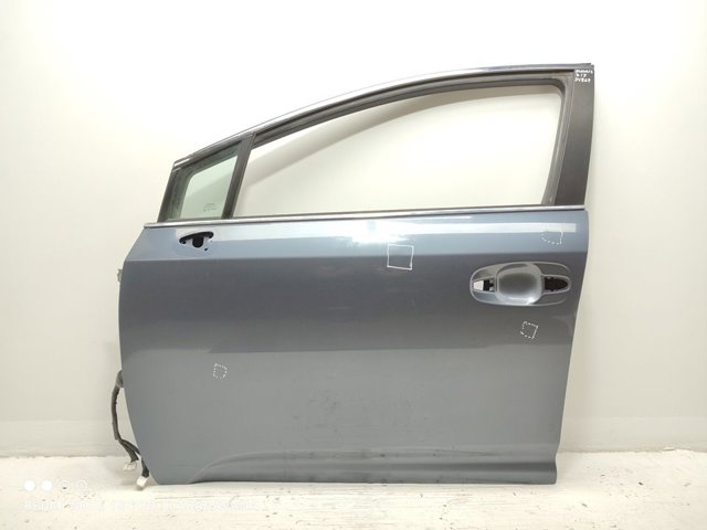 Porta dianteira esquerda 6700205070 Toyota