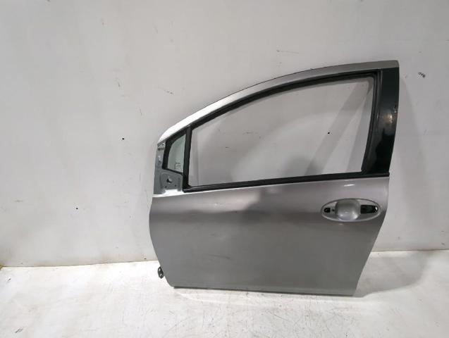 Porta dianteira esquerda Toyota Yaris SP90