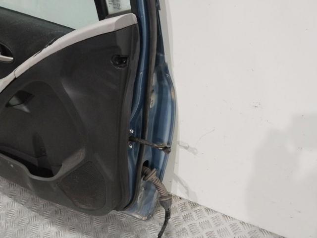 Porta dianteira esquerda Toyota Yaris SP90