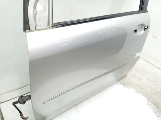 Porta dianteira esquerda 6700248060 Toyota