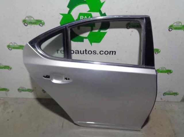 Porta traseira direita 6700350060 Toyota