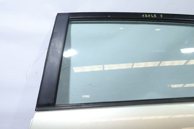 TOYOTA 670040F010 Дверь задняя левая в наличии Винница