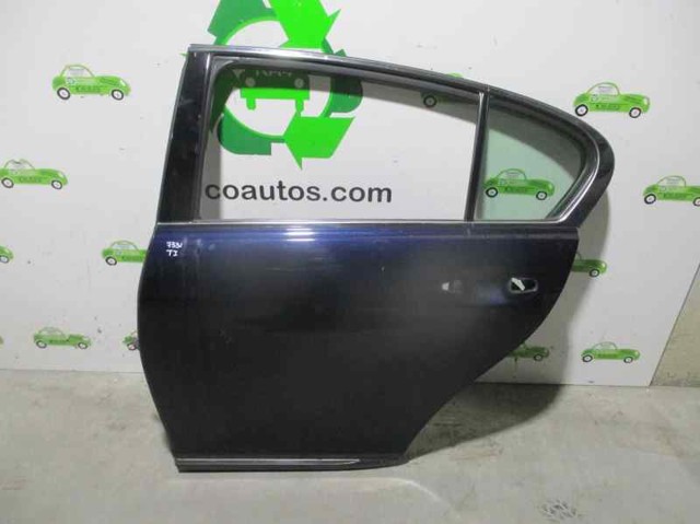 Porta traseira esquerda 6700430620 Toyota