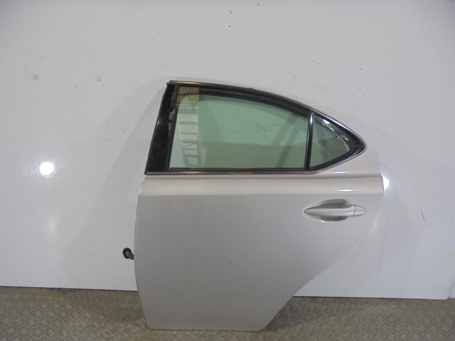 Porta traseira esquerda 6700453040 Toyota/Lexus