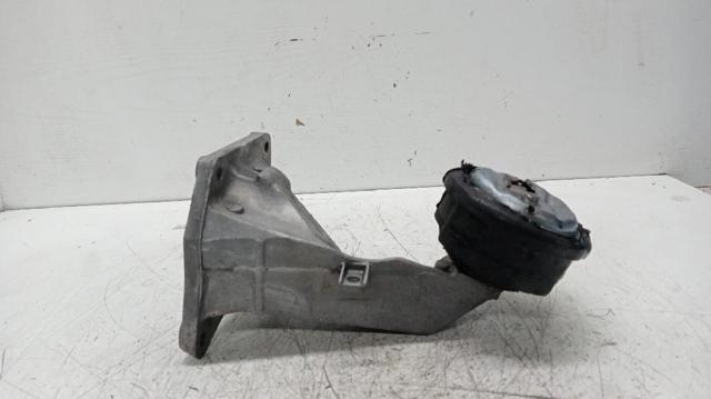 6754185 BMW Кронштейн подушки (опоры) двигателя правой купить в Сумы