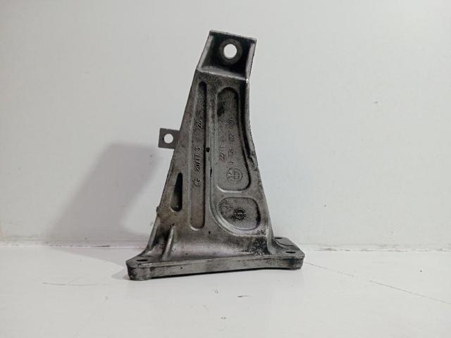 6754185 BMW Кронштейн подушки (опоры) двигателя правой купить в Львов