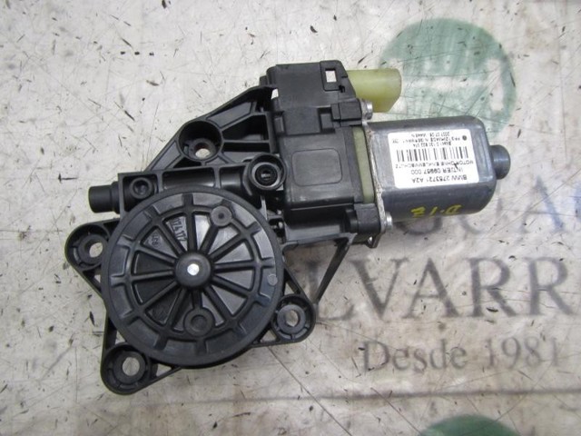 67622755853 BMW Мотор стеклоподъемника двери передней левой купить в Черновцы