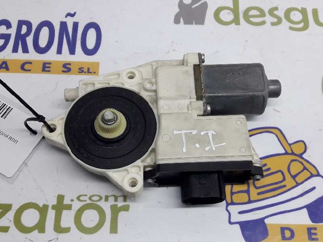 Motor de acionamento de vidro da porta traseira esquerda 67626925965 BMW