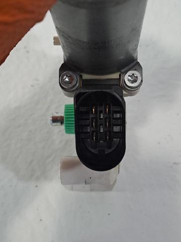 67626981141 BMW Мотор стеклоподъемника двери передней левой купить в Николаев