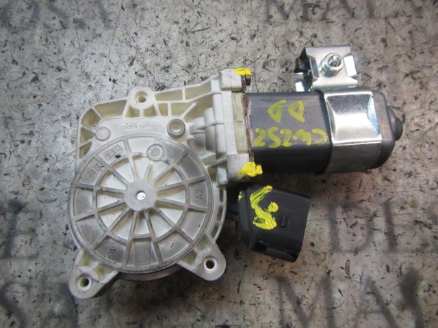 67626981142 BMW Мотор стеклоподъемника двери передней правой купить в Киев