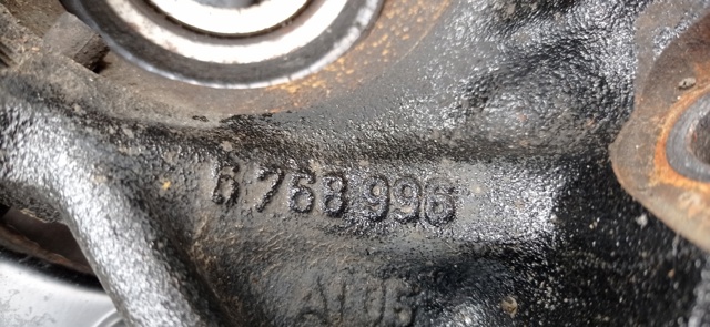 6768996 BMW Цапфа (поворотный кулак) передний правый купить в Чернигов