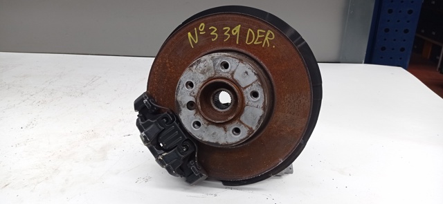 6768996 BMW Цапфа (поворотный кулак) передний правый купить в Николаев