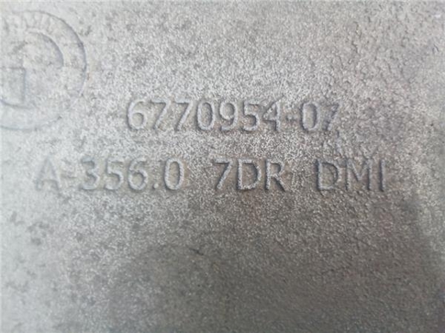 677095407 BMW Рычаг задней подвески нижний правый купить в Винница