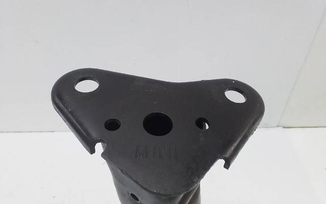 BMW 6772231A102 Кронштейн усилителя переднего бампера в наличии Сумы