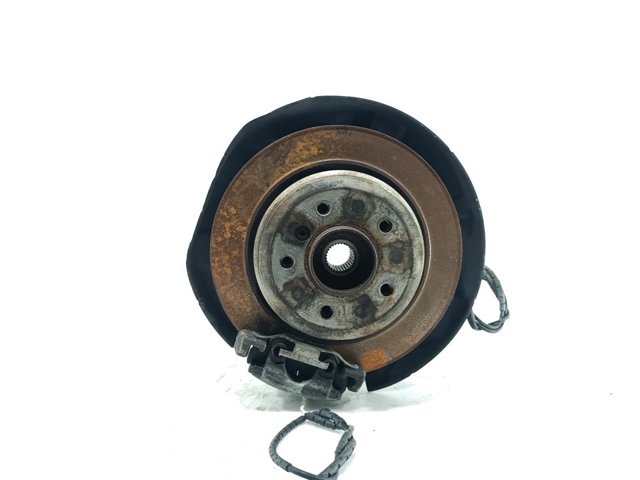 BMW 6788050 Цапфа задняя правая в наличии Ужгород