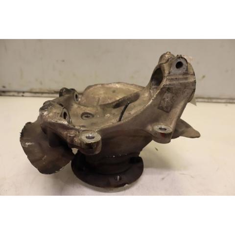 6792286 BMW Цапфа (поворотный кулак) передний правый купить в Чернигов