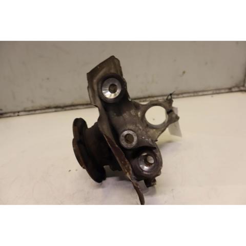 6792286 BMW Цапфа (поворотный кулак) передний правый купить в Сумы