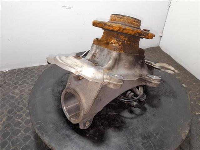 6792288 BMW Цапфа передняя правая купить в Одесса