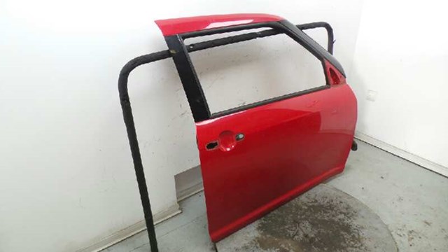 SUZUKI 6800162J00 Дверь передняя правая в наличии Полтава