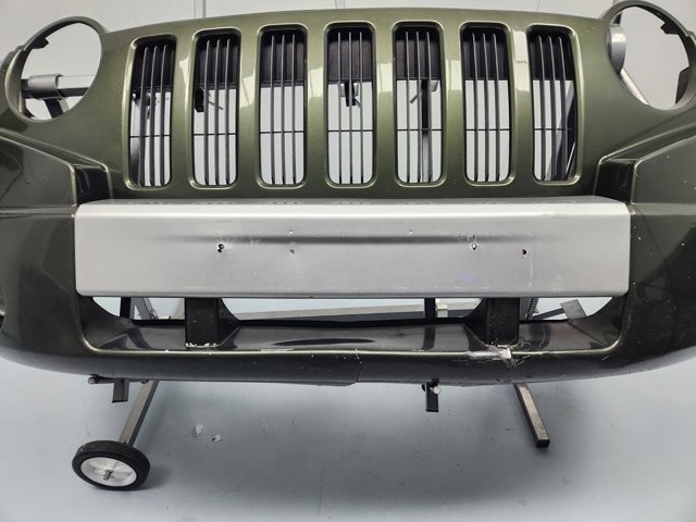 68002271AA CHRYSLER Передний бампер купить в Днепр