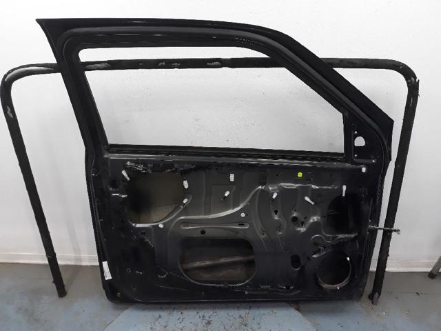 6800262K00 SUZUKI Дверь передняя левая купить в Ровно