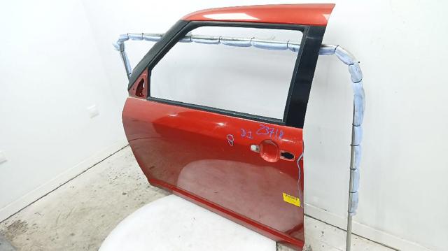 6800262K00000 SUZUKI Дверь передняя левая купить в Киев
