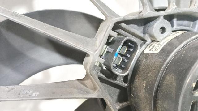 Ventilador elétrico de esfriamento montado (motor + roda de aletas) Jeep Compass