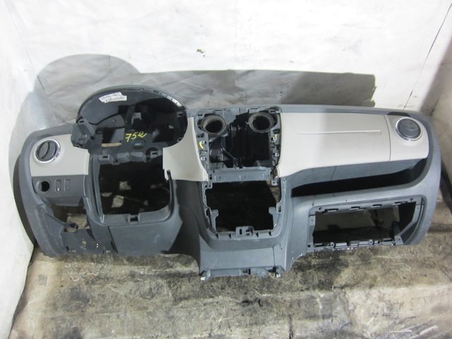 RENAULT 681007344R в наличии Тернополь