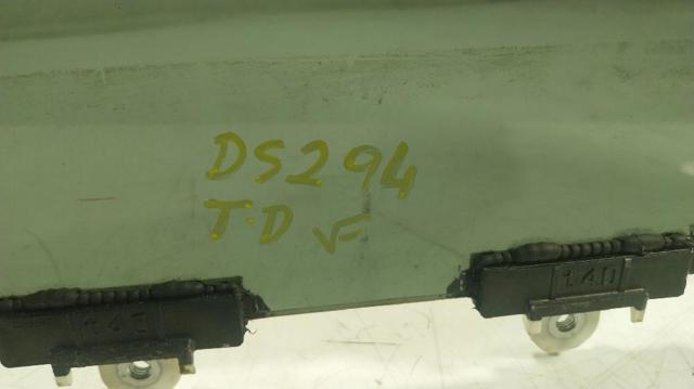 TOYOTA 681030E090 Стекло двери задней правой в наличии Полтава