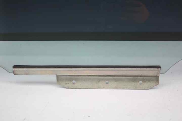 6810402200 TOYOTA Стекло двери задней левой купить в Чернигов