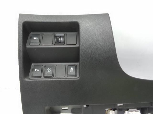 NISSAN 681064EH0A в наличии Полтава