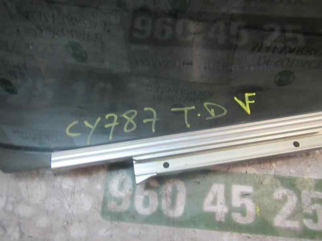 TOYOTA 6811342150 Стекло двери задней правой в наличии Ирпень