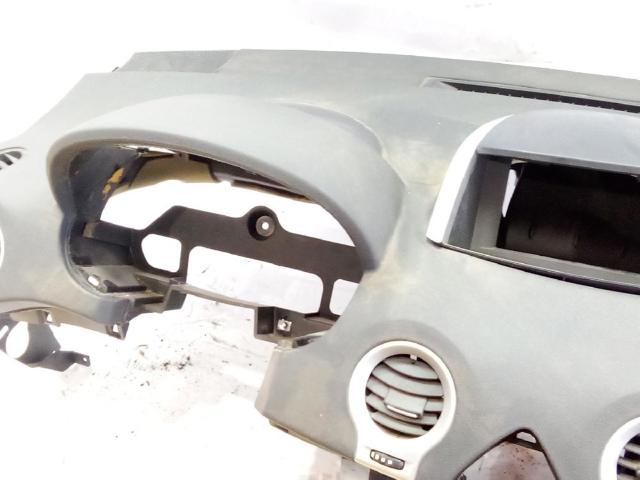 RENAULT 682000006R Торпедо в наличии Николаев