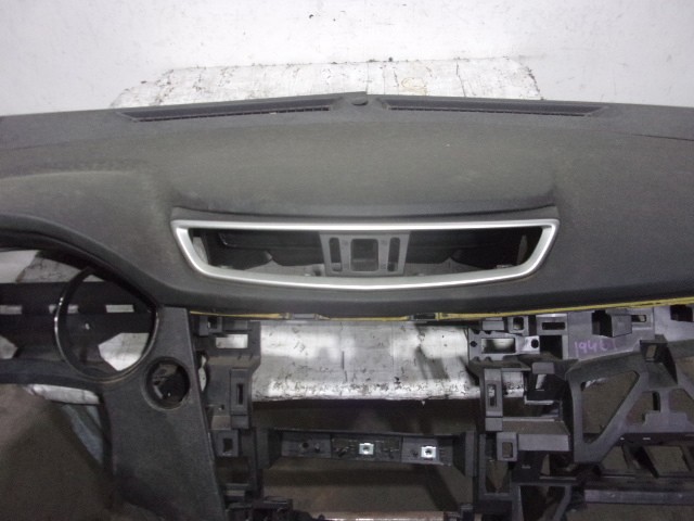 NISSAN 682004CC0A Торпедо в наличии Черкассы