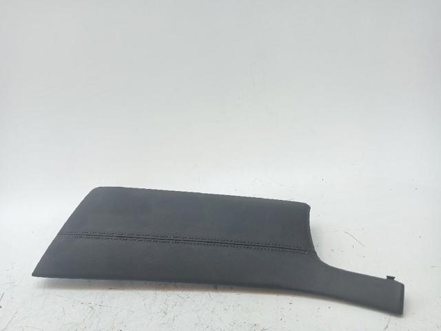 NISSAN 682136FP0A в наличии Черновцы
