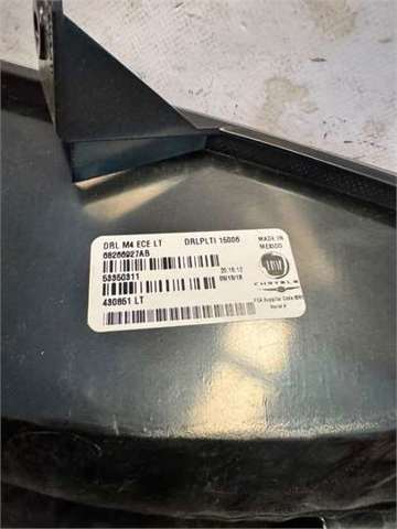 CHRYSLER 68266927AB Фара дневного света левая в наличии Ровно